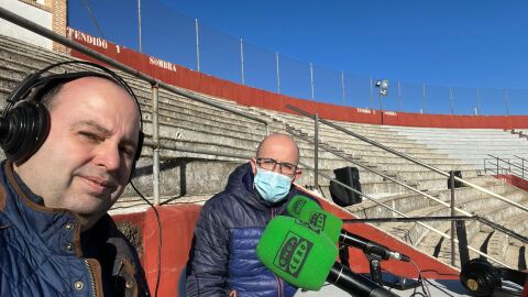 Jos&eacute; Luis Pintor Violero (Veterinario) junto a Marcos Galv&aacute;n