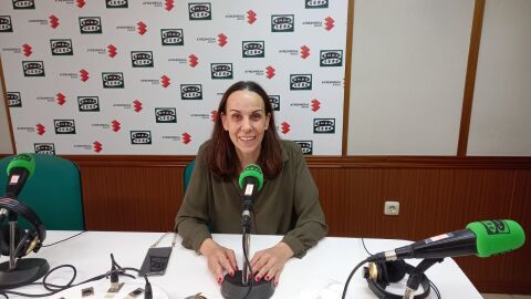Eva Mas&iacute;as en los estudios de Onda Cero Ciudad Real
