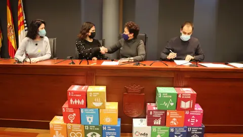 El Ayuntamiento de Onda ha firmado cinco convenios para financiar las escuelas musicales El Ayuntamiento de Onda ha firmado cinco convenios para financiar las escuelas musicales