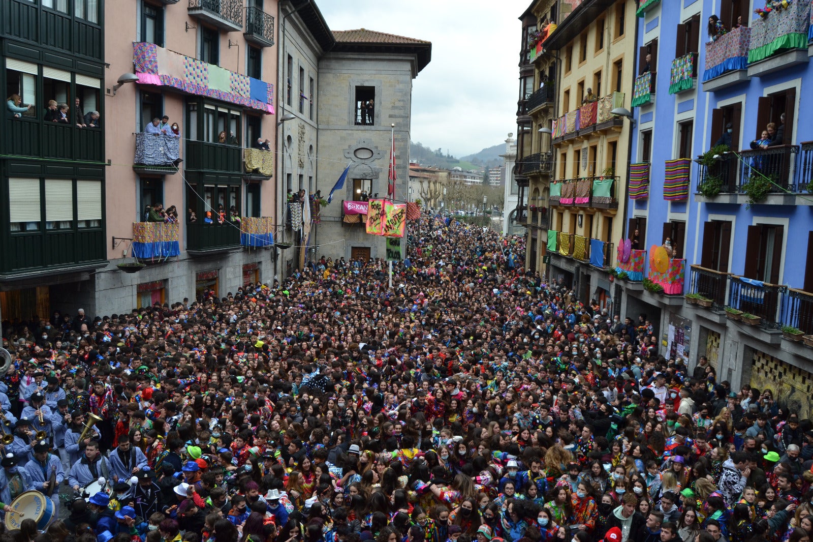 Tolosa y Eibar ya viven con intensidad sus fiestas de San Juan Tolosa y Eibar ya viven con intensidad sus fiestas de San Juan