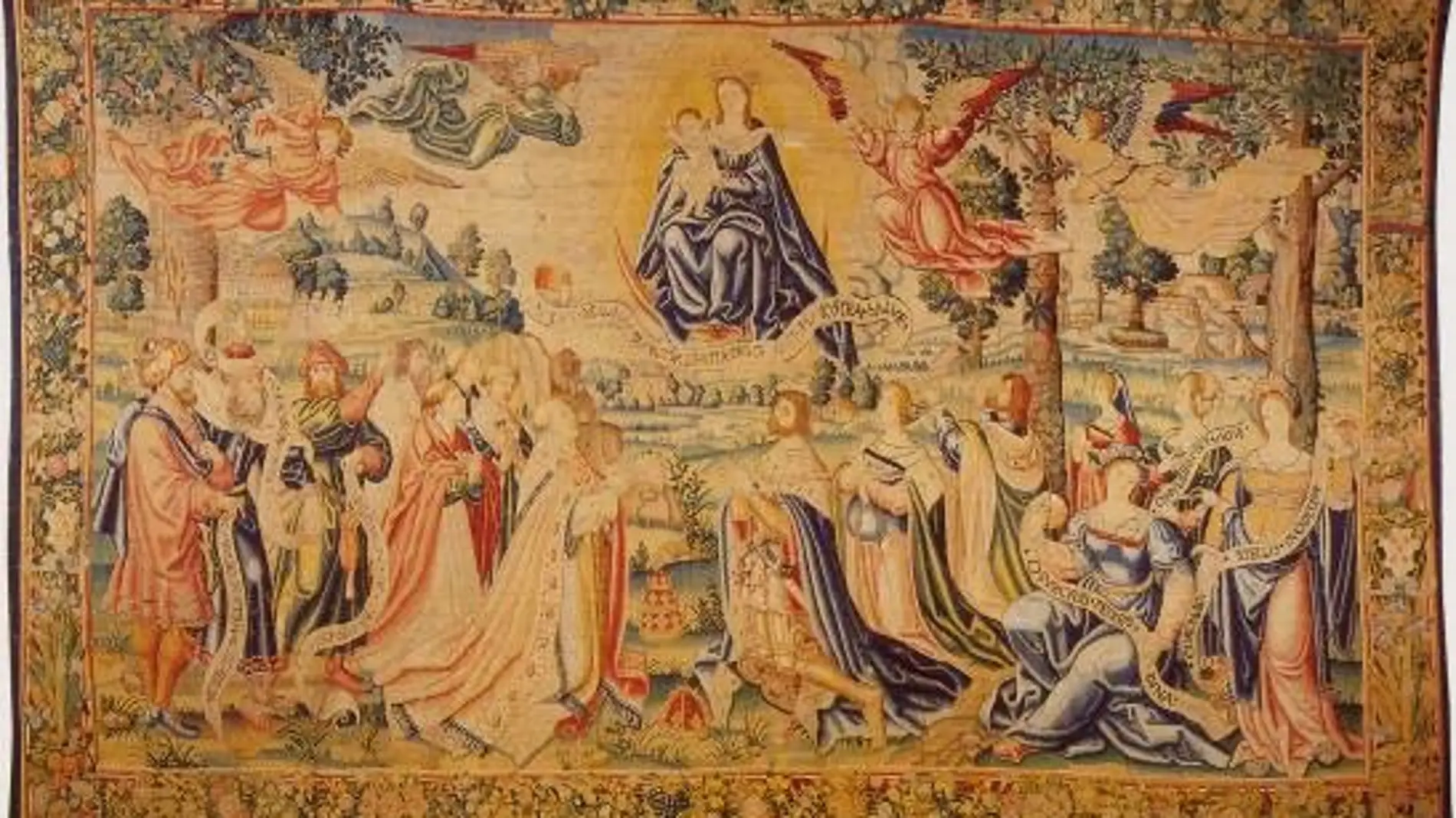 La catedral de Palencia encarga a la Real Fábrica de Tapices la limpieza de los cuatro tapices de ‘La Salve’ para la exposición Renacer