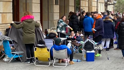 Colas en el teatro Jovellanos