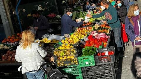 Ubicación provisional de parte del mercadillo en la calle Gasset y Artime Ubicación provisional de parte del mercadillo en la calle Gasset y Artime