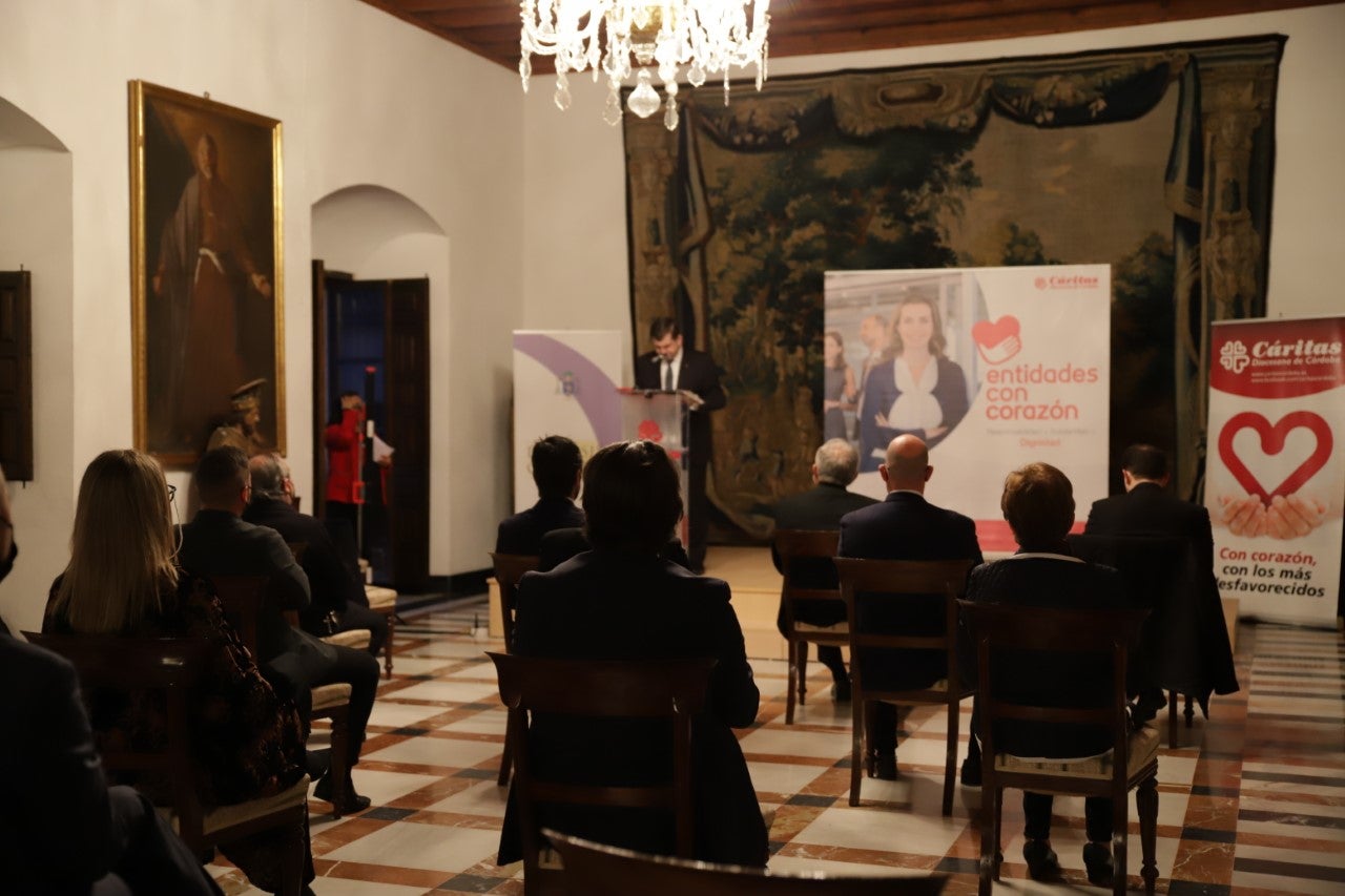 Aquí juega el corazón Aquí juega el corazón