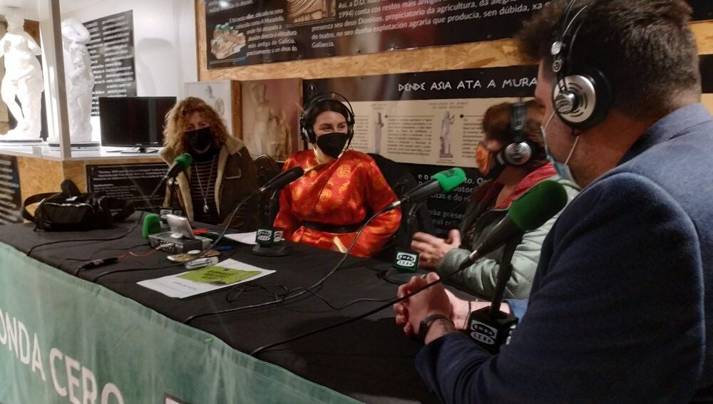 Mercedes Astorga, entroideira de Verín