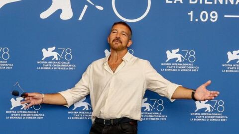 El actor Antonio Banderas, en el photocall de la Mostra de Venecia 2021