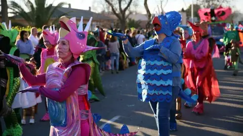 Toledo se mueve a ritmo de Carnaval que vuelve con el tradicional desfile Toledo se mueve a ritmo de Carnaval que vuelve con el tradicional desfile