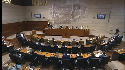 La Asamblea de Extremadura junto al pueblo ucraniano y en contra la declaración de Guerra por parte de Rusia La Asamblea de Extremadura junto al pueblo ucraniano y en contra la declaración de Guerra por parte de Rusia