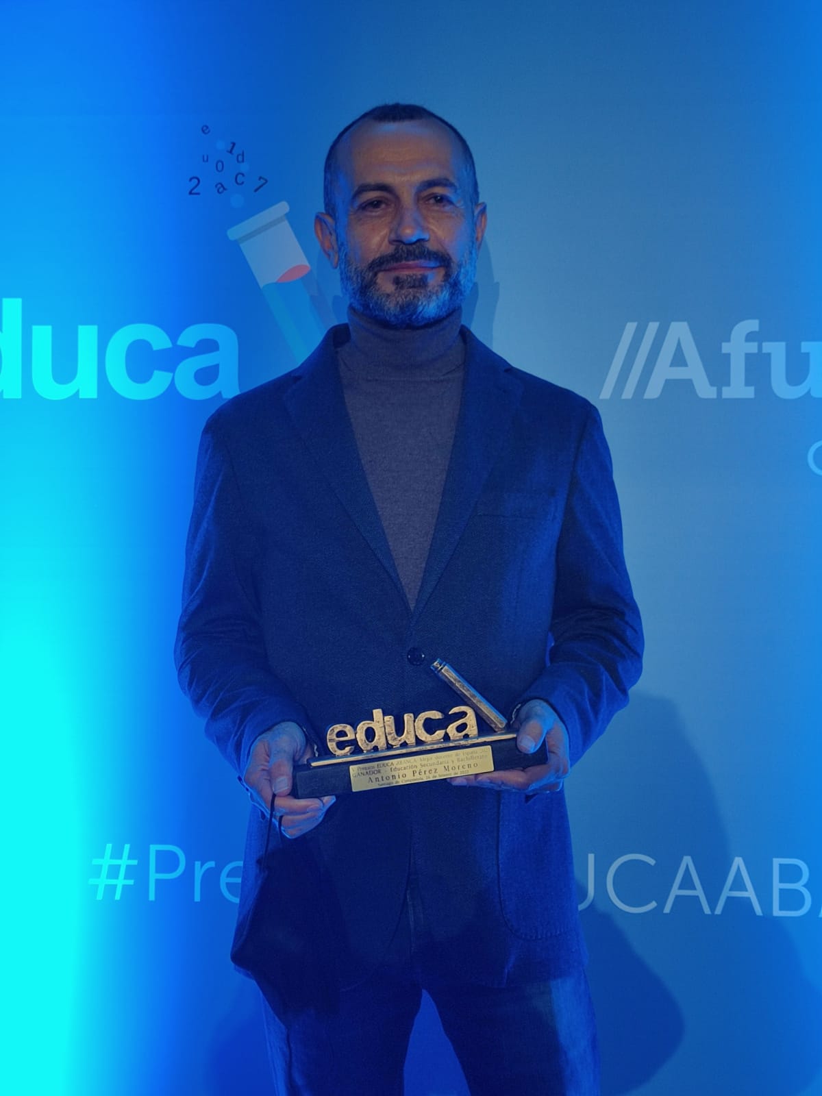 Antonio Pérez Moreno, el Mejor Profesor de Secundaria 2021, explica en 'Más de uno' su método de enseñanza Antonio Pérez Moreno, el Mejor Profesor de Secundaria 2021, explica en 'Más de uno' su método de enseñanza