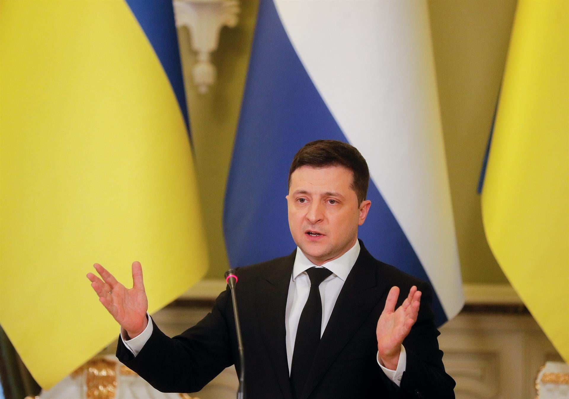 Rubén Amón indulta a Volodímir Zelenski: "Debe pensar Putin que un cómico es lo mismo que un títere" Rubén Amón indulta a Volodímir Zelenski: "Debe pensar Putin que un cómico es lo mismo que un títere"