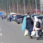 Ucranianos en la frontera de Polonia 