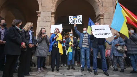 La comunidad ucraniana se moviliza en Castelló en contra de la invasión rusa La comunidad ucraniana se moviliza en Castelló en contra de la invasión rusa