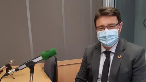 Enrique Fernández, consejero de Industria del Principado, en los estudios de Onda cero Asturias 01-03-2022 Enrique Fernández, consejero de Industria del Principado, en los estudios de Onda cero Asturias 01-03-2022