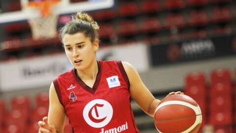 Zoe Hern&aacute;ndez, jugadora del Casademont Zaragoza