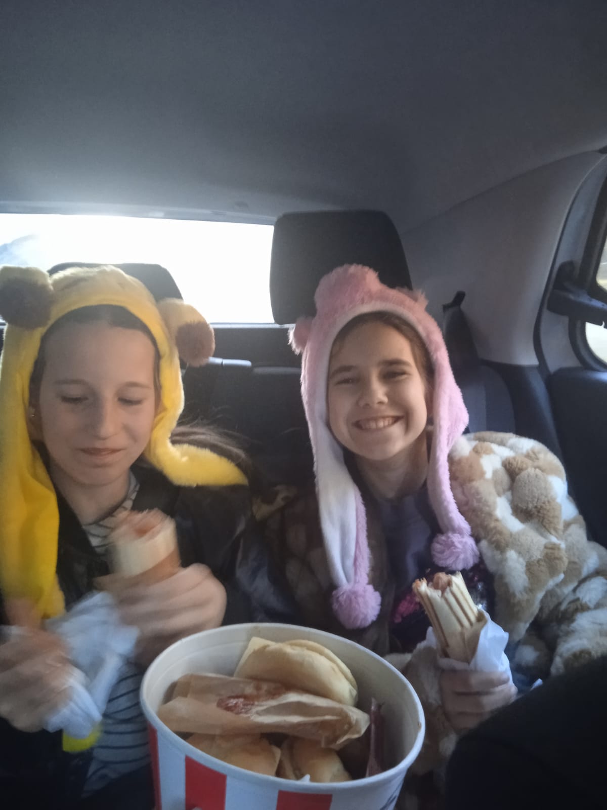 El matrimonio ciudadrrealeño que ha viajado a Ucrania para recoger a tres menores llegará el sábado a Ciudad Real El matrimonio ciudadrrealeño que ha viajado a Ucrania para recoger a tres menores llegará el sábado a Ciudad Real