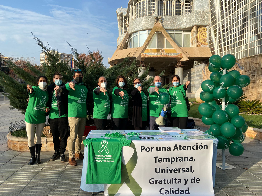 "Hemos recibido instrucciones para que rechacemos a niños ante la avalancha que estamos recibiendo" "Hemos recibido instrucciones para que rechacemos a niños ante la avalancha que estamos recibiendo"