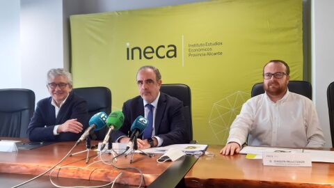 Presentación en INECA