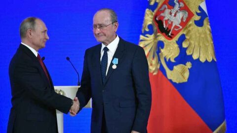 Francisco de la Torre, condecorado por su contribuci&oacute;n al desarrollo de los v&iacute;nculos culturales entre Rusia y Espa&ntilde;a. 