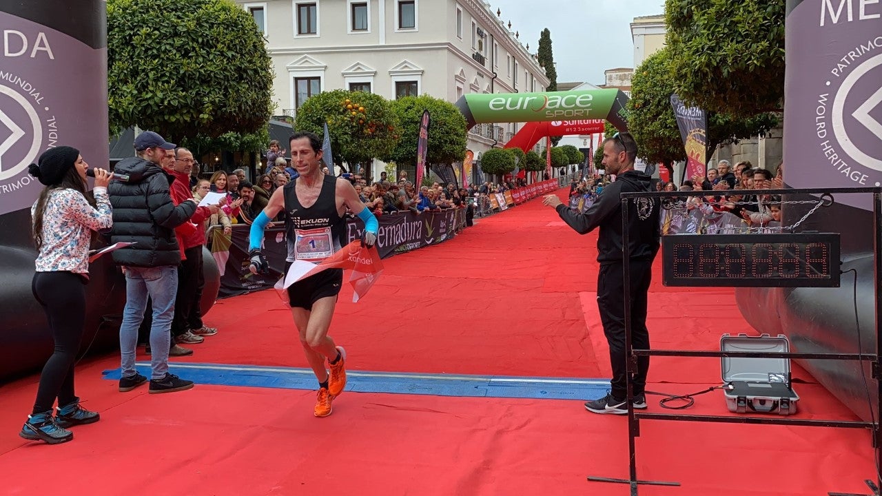 Cortes de tráfico el sábado por la Media Maratón de Mérida Cortes de tráfico el sábado por la Media Maratón de Mérida