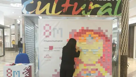 Photocall Centro Comercial Rosaleda 8M Málaga “Mujeres que Inspiran”: una exposición para concienciar sobre el destacado papel de la mujer en la sociedad