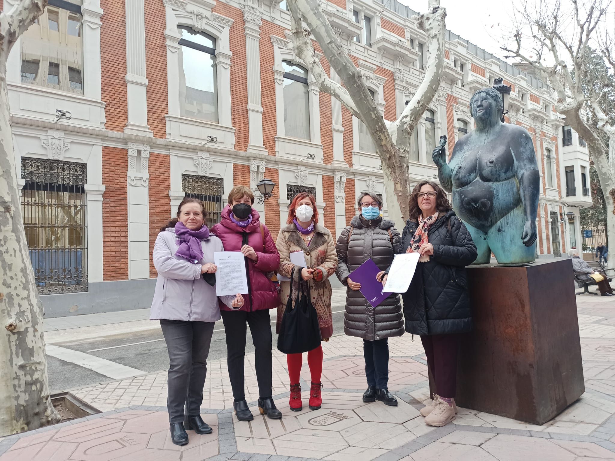 Ágora Feminista propone que Almudena Grandes dé nombre a una calle o biblioteca en la capital Ágora Feminista propone que Almudena Grandes dé nombre a una calle o biblioteca en la capital