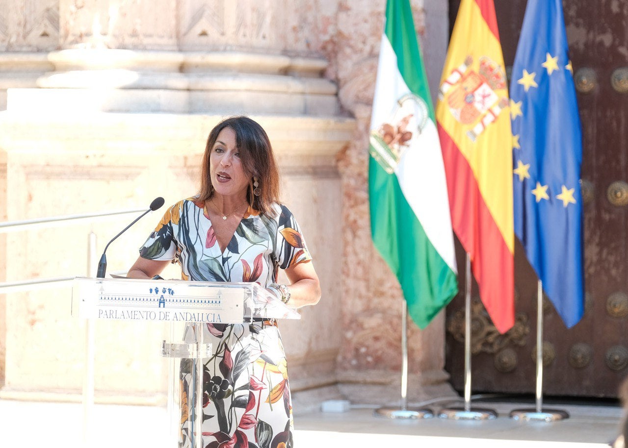 Marta Bosquet: "El feminismo no entiende de partidos ni ideologías políticas" Marta Bosquet: "El feminismo no entiende de partidos ni ideologías políticas"