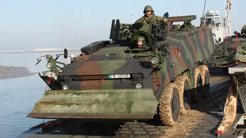 Vehículo de Combate Piraña de Zapadores Vehículo de Combate Piraña de Zapadores