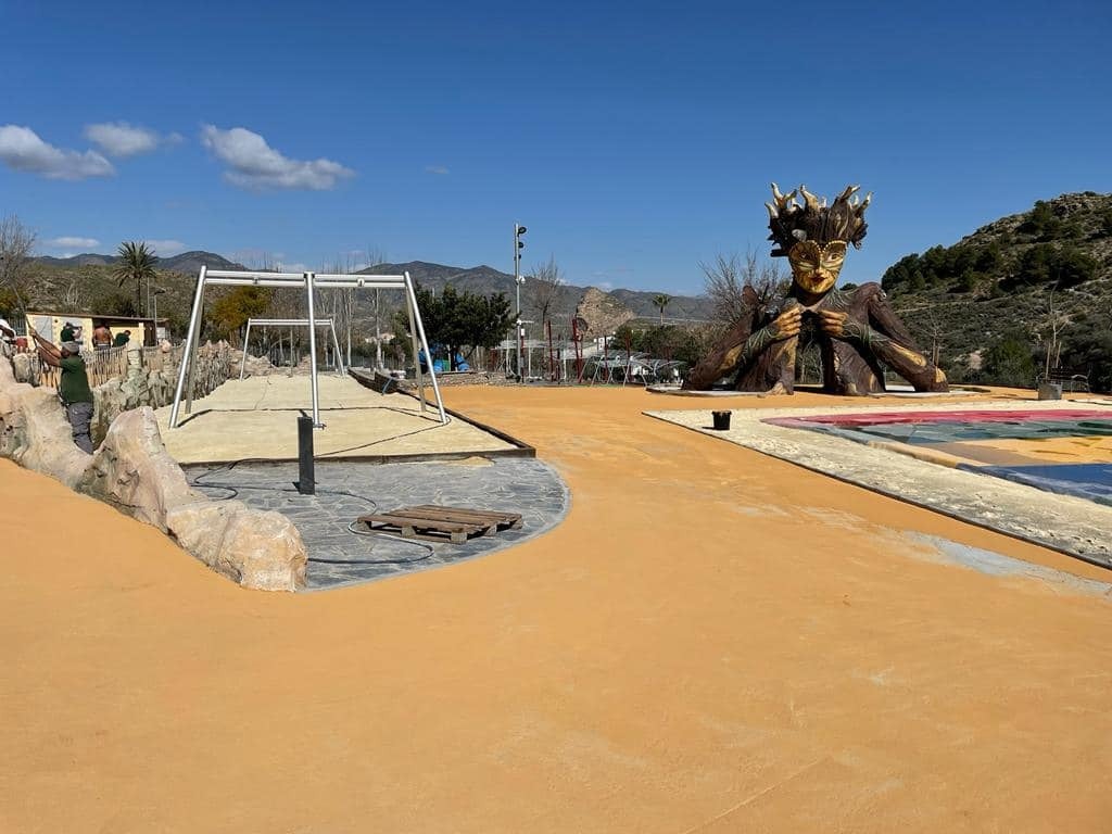 Macael inaugurará su Parque de Las Familias el sábado 12 de marzo presidido por una escultura de 7 metros de altura Macael inaugurará su Parque de Las Familias el sábado 12 de marzo presidido por una escultura de 7 metros de altura
