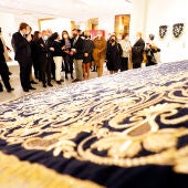 El patrimonio textil cofrade protagonista de la exposición “Maiestas” en el Museo Municipal