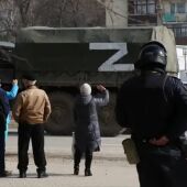 El enigma de la 'Z' de Rusia ¿Qué significa el símbolo de la invasión del ejército de Putin en Ucrania?