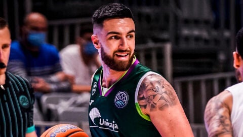 Francis Alonso en partido