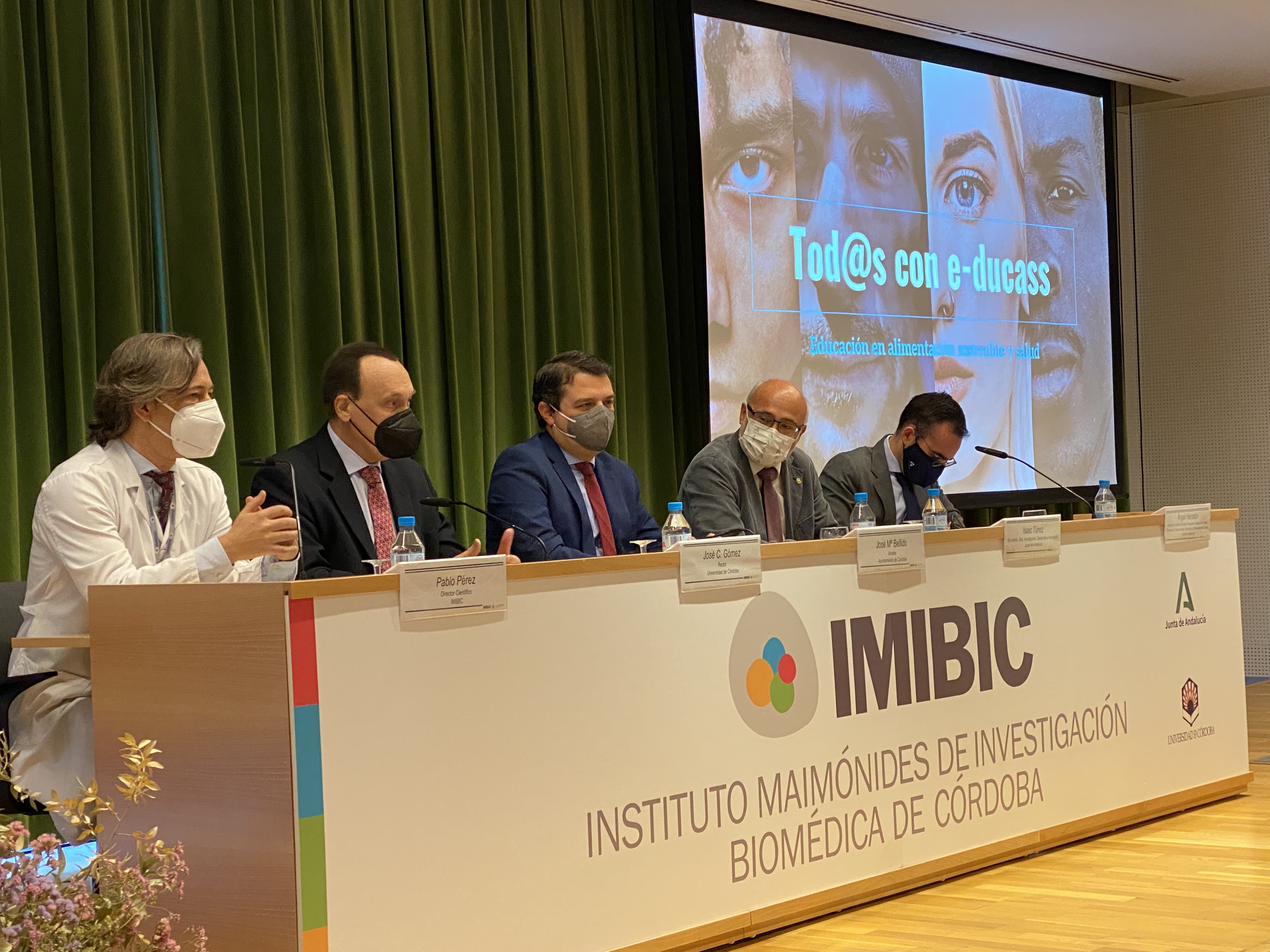 El IMIBIC desarrolla un proyecto de educación en salud en los tres barrios más vulnerables de Córdoba El IMIBIC desarrolla un proyecto de educación en salud en los tres barrios más vulnerables de Córdoba