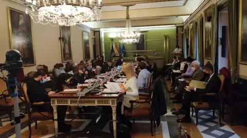 Una imagen de un pleno presencial de la presente legislatura en Oviedo Una imagen de un pleno presencial de la presente legislatura en Oviedo
