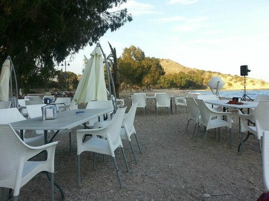 Polémica en la Vila Joiosa por no haberse licitado ya los chiringuitos de la playa Polémica en la Vila Joiosa por no haberse licitado ya los chiringuitos de la playa