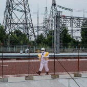 Un trabajador en la planta de Chernóbil