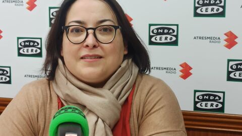 Yolanda Gómez en los estudios de Onda Cero Ciudad Real