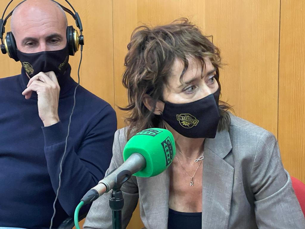 Rosa: "Me enamoré de las chicas del Intercity el primer día" Rosa: "Me enamoré de las chicas del Intercity el primer día"