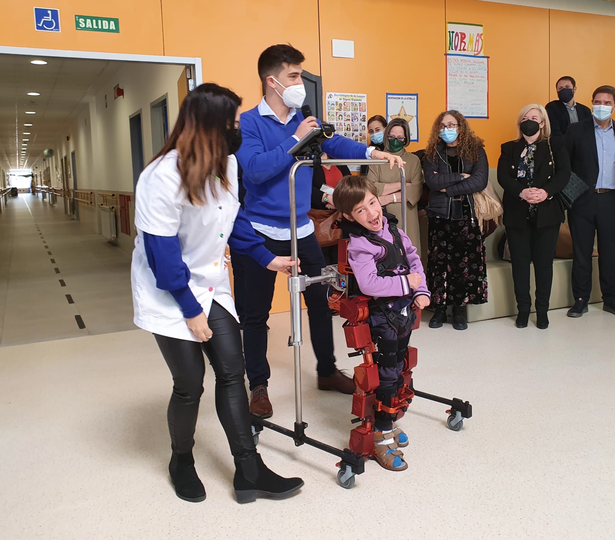 Atades presenta el primer exoesqueleto pediátrico portátil Atades presenta el primer exoesqueleto pediátrico portátil