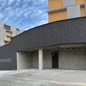 Castila - La Mancha cierra los trasteros y garajes de los 'Pisos Negros' de Toledo para evitar actos criminales Castila - La Mancha cierra los trasteros y garajes de los 'Pisos Negros' de Toledo para evitar actos criminales
