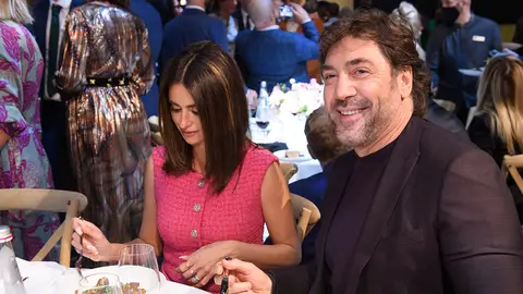 Penélope Cruz y Javier Bardem, durante el almuerzo de los Premios Oscar 2022 en Los Ángeles Penélope Cruz y Javier Bardem, durante el almuerzo de los Premios Oscar 2022 en Los Ángeles