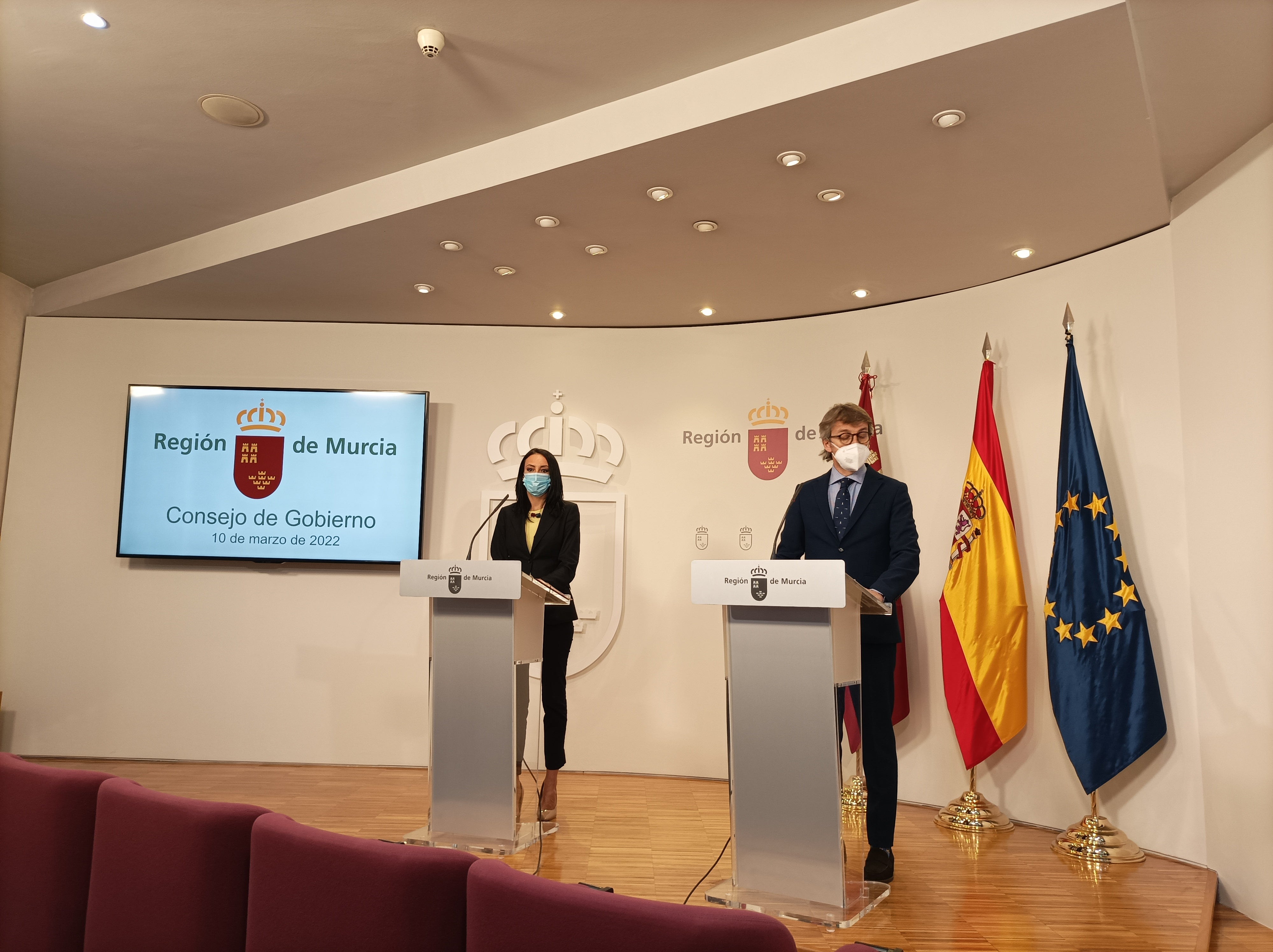 El Gobierno regional ha invertido casi 1.000 millones de euros adicionales en dos años para hacer frente a la pandemia El Gobierno regional ha invertido casi 1.000 millones de euros adicionales en dos años para hacer frente a la pandemia