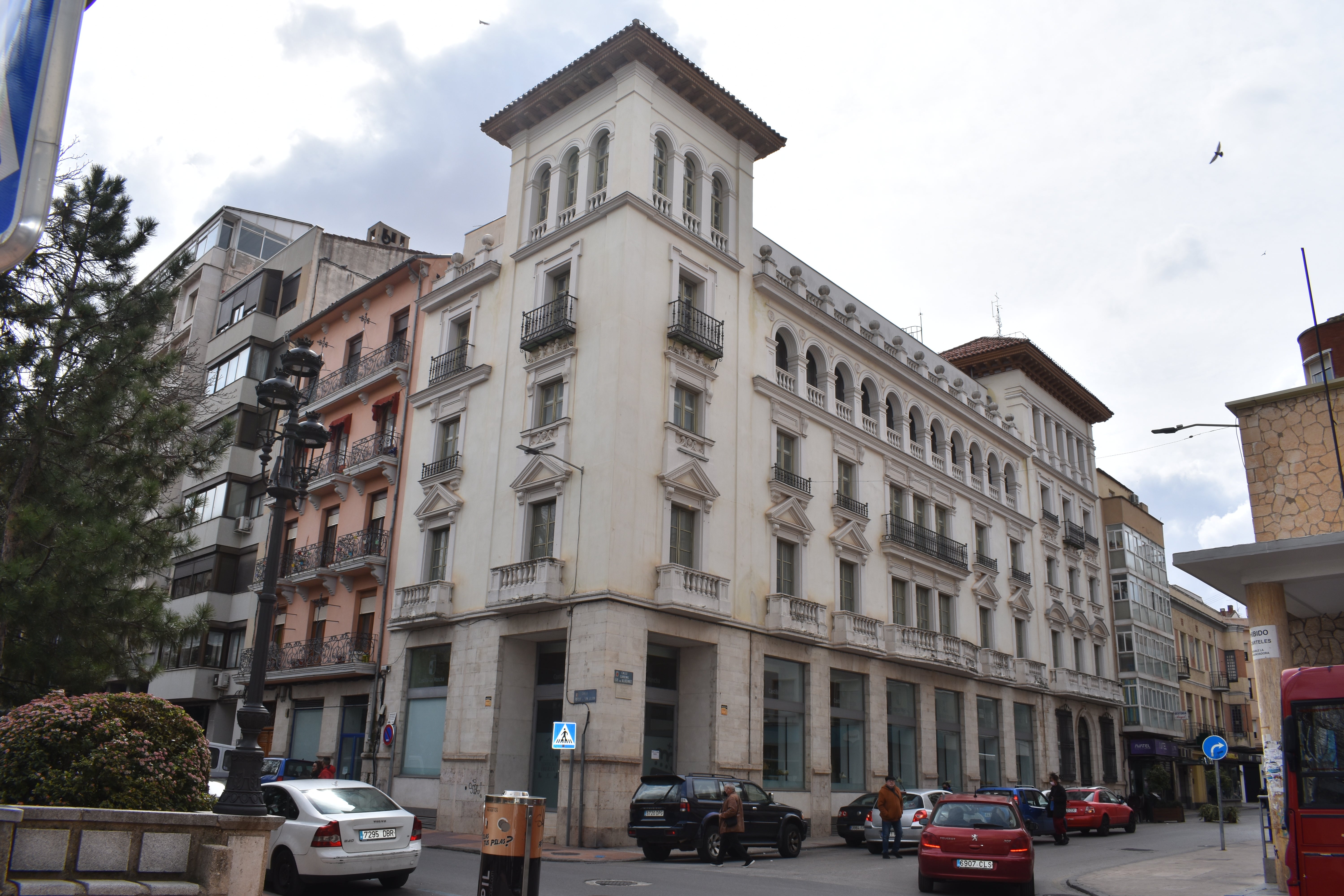 El edificio Iberia, de hotel a sede del Gobierno regional en Cuenca El edificio Iberia, de hotel a sede del Gobierno regional en Cuenca