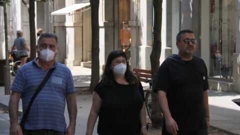 Les mascaretes nom&eacute;s s&oacute;n obligat&ograve;ries als interiors.