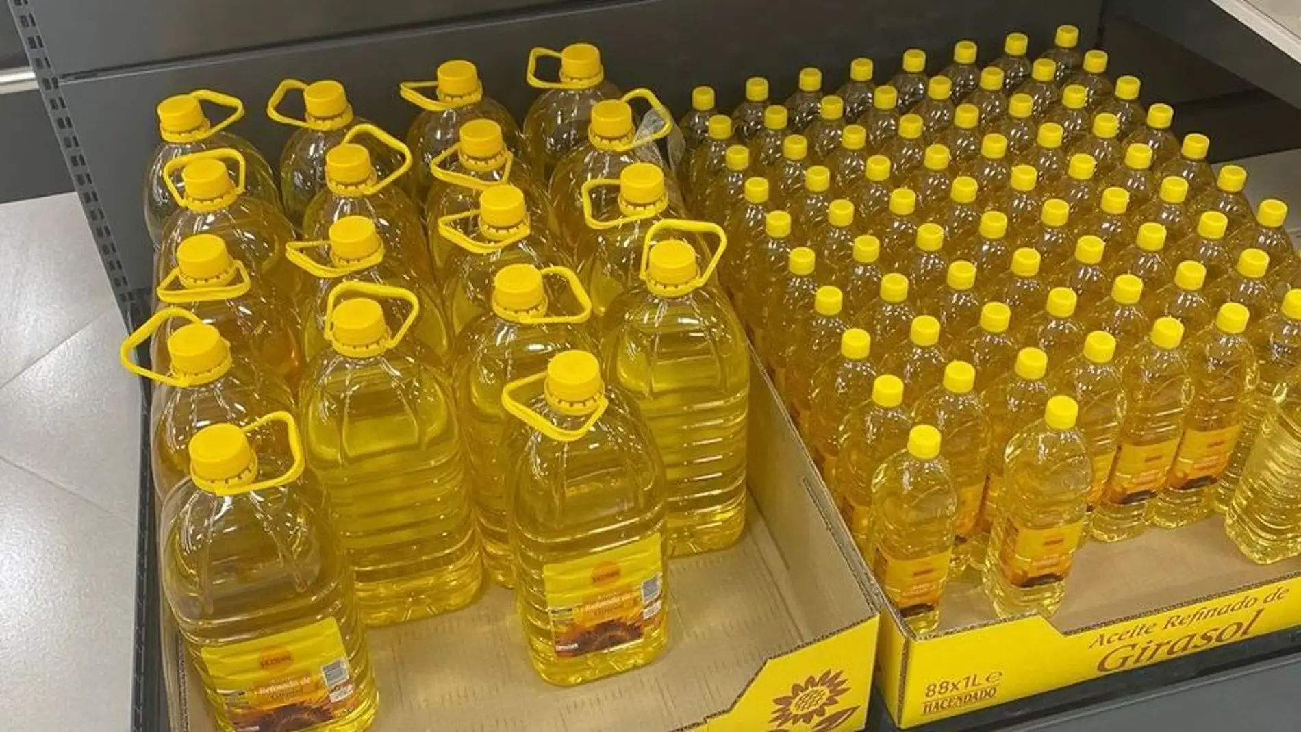 El aceite de girasol se ha convertido en el producto más buscado en los supermercados