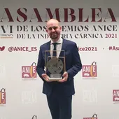 Matadero Orihuela SA gana el premio ANICE a la "sostenibilidad" 2021 por sus avances Matadero Orihuela SA gana el premio ANICE a la "sostenibilidad" 2021 por sus avances