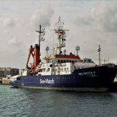 El barco de rescate humanitario Sea Watch 4 regresa al Puerto de Vinaròs para preparar su próxima misión