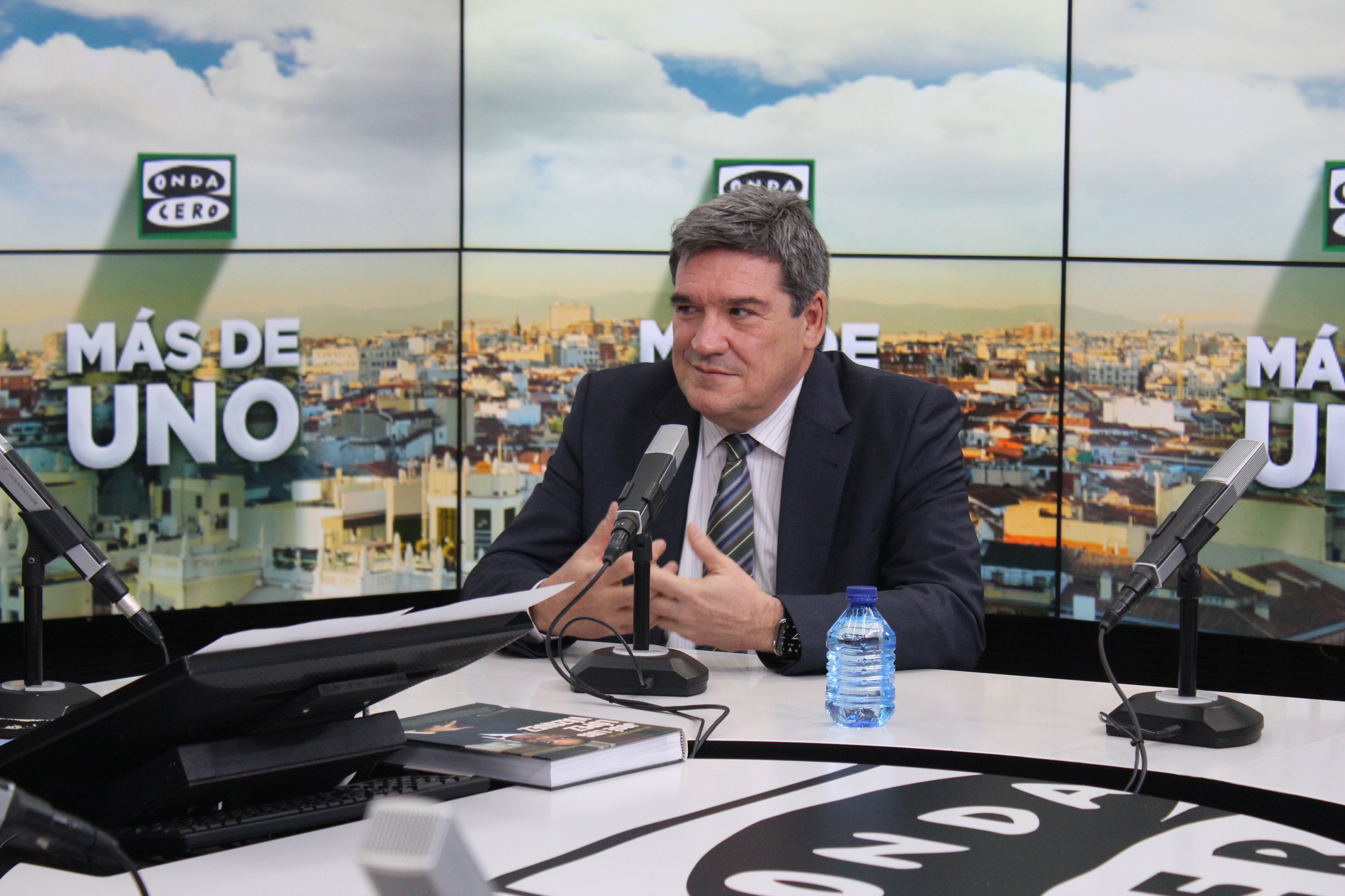 José Luis Escrivá: "No podemos tomar decisiones económicas porque no sabemos qué va a pasar" José Luis Escrivá: "No podemos tomar decisiones económicas porque no sabemos qué va a pasar"