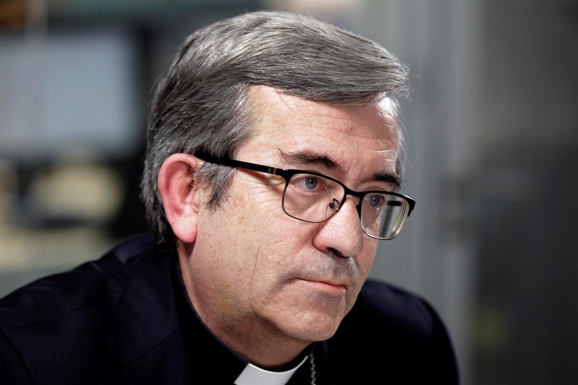 "La Iglesia abre un procedimiento porque quiere conocer la verdad": el caso de pederastia que investiga al obispo de Cádiz "La Iglesia abre un procedimiento porque quiere conocer la verdad": el caso de pederastia que investiga al obispo de Cádiz