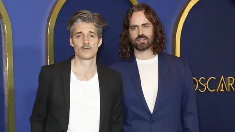 El director Alberto Mielgo (i) y el productor Leo Sánchez Barbosa (d) asisten al almuerzo de los Oscar 2022 El director Alberto Mielgo (i) y el productor Leo Sánchez Barbosa (d) asisten al almuerzo de los Oscar 2022