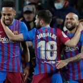 El Barcelona golea al Alavés en el Camp Nou